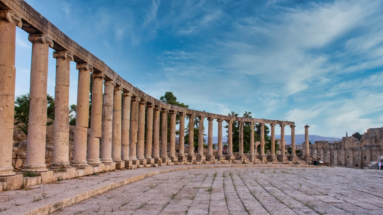 ️ Étape 2 — Jerash : la Rome du Moyen-Orient